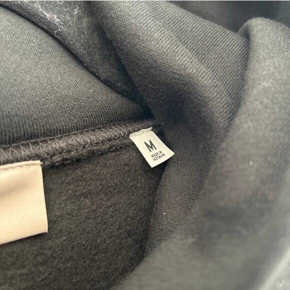 NWT Essentials Fear of God Hoodie Black on Black Logo Men’s Medium - Picture 3 of 9